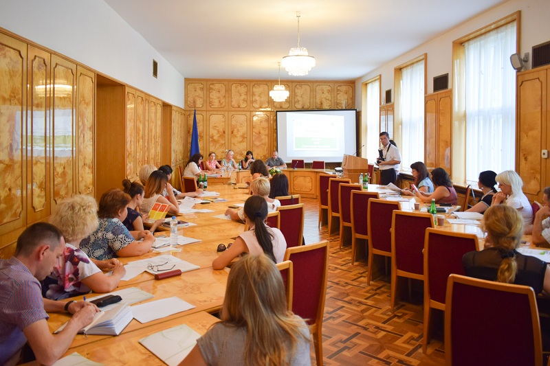 Керуючий справами виконкому Ужгородської міської ради Олена Макара взяла участь у засіданні на тему «Ґендерне програмування як інструмент до забезпечення рівності та захисту прав жінок в Україні.