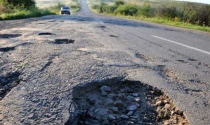 Півтора мільярда гривень не вистачає Закарпаттю аби привести до ладу дороги