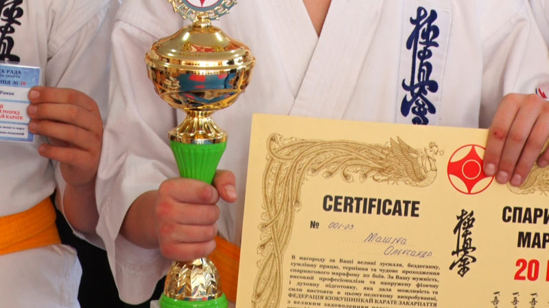 Новий рекорд у мукачівській спортивній спільноті! Юний каратист провів 20 безперервних боїв поспіль.
