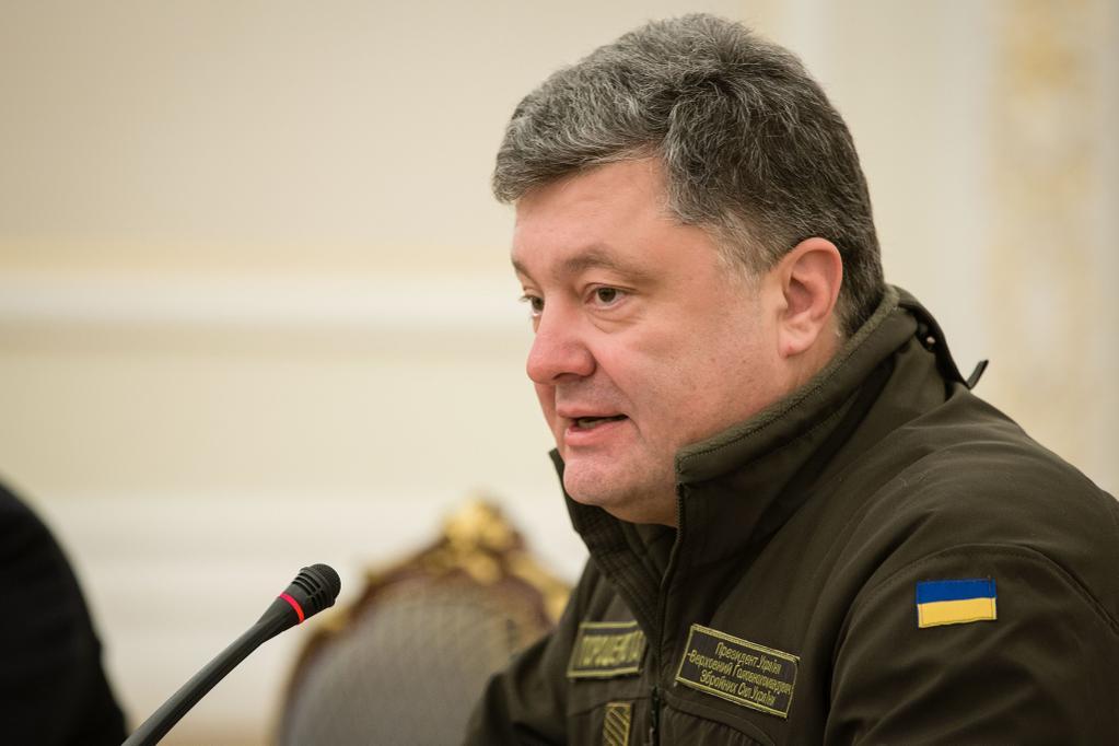 Президент Петр Порошенко считает, что единственная возможность восстановить суверенитет Украины над оккупированными районами Донбасса – это политико-дипломатическое урегулирование.
