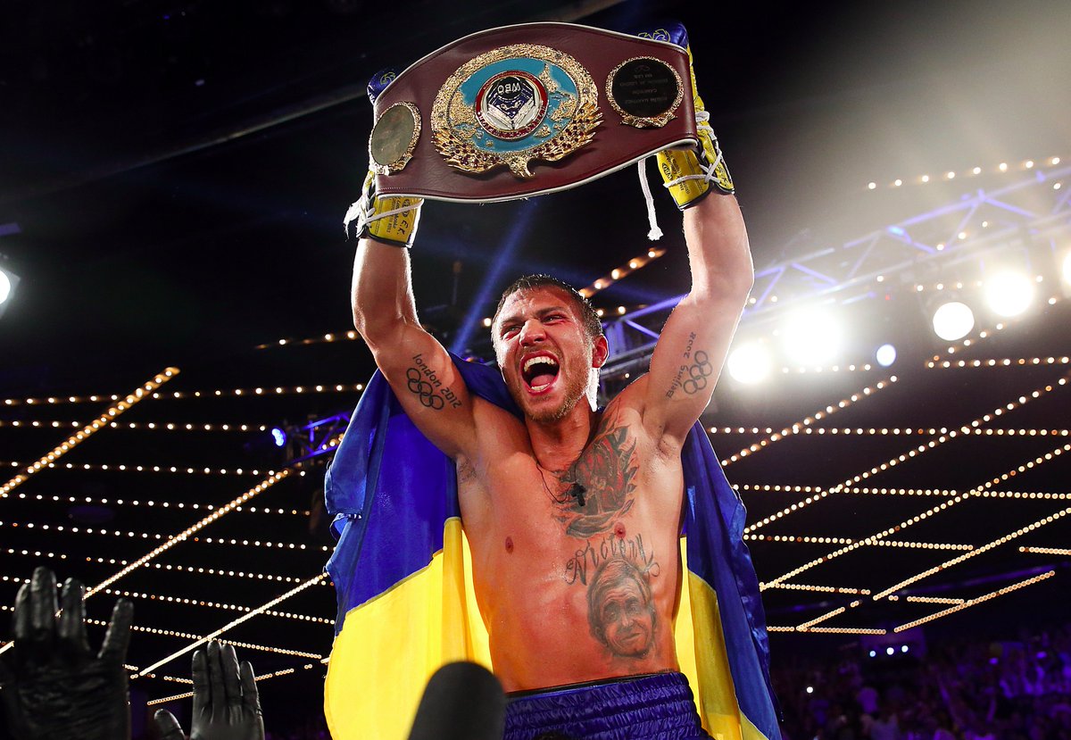 Знаменитый украинский боксер одержал очередную победу на профессиональном ринге.