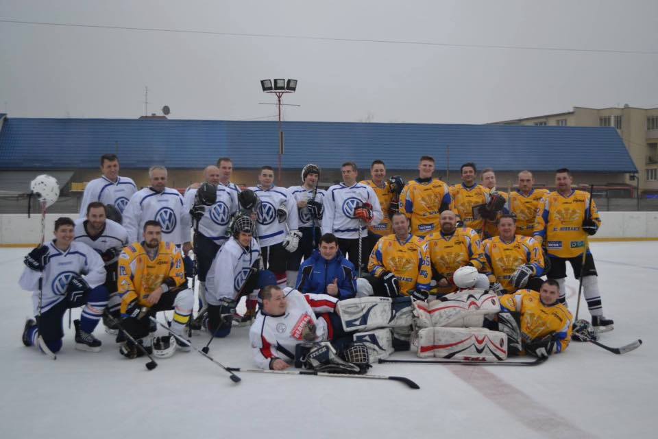 В Ужгороді відбувся перший міжнародний турнір з хокею / ВІДЕО