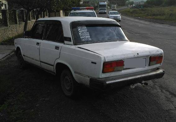 Викрадений автомобіль «ВАЗ-2107», який належить місцевому жителю, іршавські правоохоронці розшукли менш ніж за півгодини.