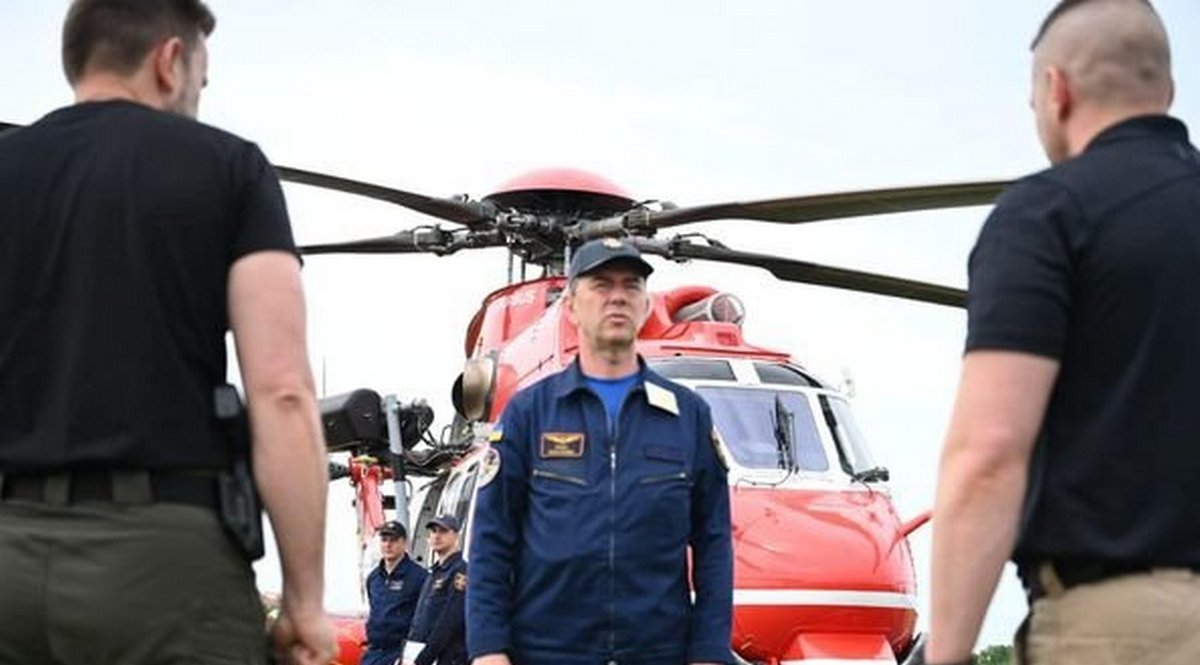 Очільник області Віктор Микита взяв участь у навчаннях спеціальної авіаційної групи HSQ ДСНС України, які тривають у межах зони тероборони на Закарпатті.