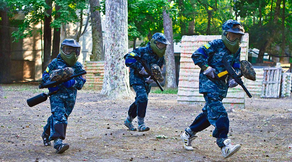 Пейнтбол со скольки. БПМ пейнтбол. Беркут Оренбург пейнтбол. Пейнтбол для детей. Пейнтбол для детей 10 лет.