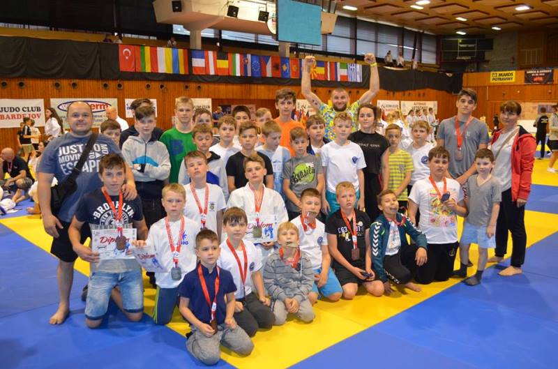 Закарпатські дзюдоїсти здобули 12 медалей на турнірі в Словаччині