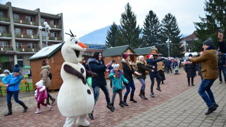 Святкове диво починає здійснюватися - особливо у Тячеві, адже цьогоріч на площі Поштовій відкривається грандіозне свято - Різдвяний ярмарок. 