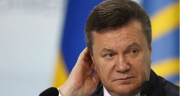 У Києві відбулось судове засідання у справі екс-президента Віктора Януковича, на якому військовий прокурор за державну зраду попросив колишньому главі країни 15 років ув’язнення.