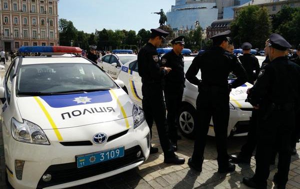 Из Ужгорода в зону АТО отправился отряд закарпатской полиции/ВИДЕО