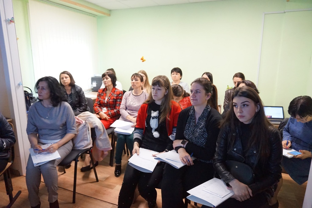 В Ужгороді відбувся круглий стіл, присвячений організації інклюзивної освіти в закарпатських об'єднаних територіальних громадах.