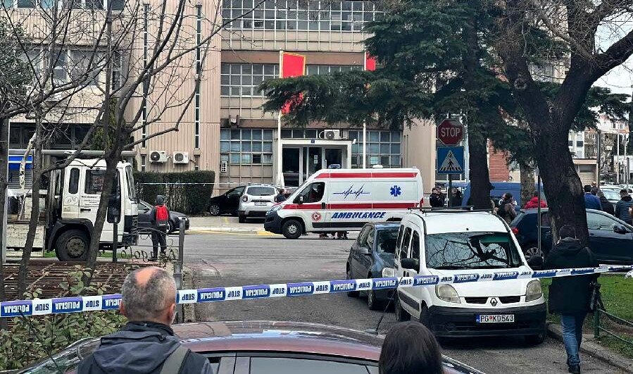 У столиці Чорногорії в Підгориці пролунав вибух у будівлі суду. Чоловік проніс до суду вибуховий пристрій, ймовірно, гранату і підірвав його в будівлі.