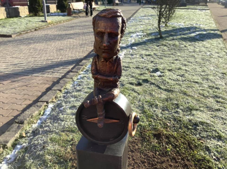 У середу, 2 грудня, у Сваляві була відкрита перша міні-скульптура. Про це повідомив туризмознавць Федір Шандор.