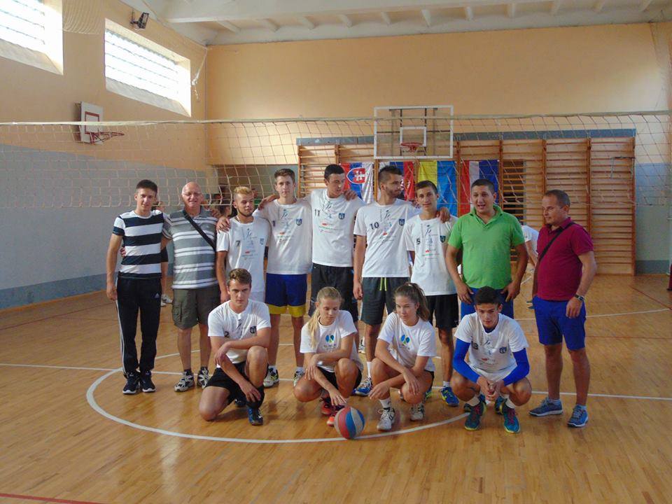 Гостями турнира были волейболисты из Камюнки (Словакия), с Русского Керестура (Сербия). Закарпатье в соревнованиях представляли команды из Мукачева, Мукачевского р-ну, Ужгорода и Свалявы.