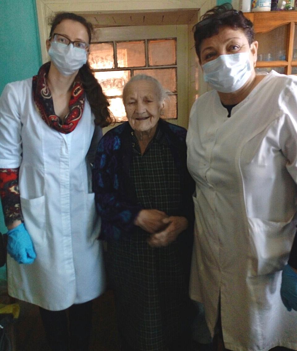 91-річна жителька Ужгородщини вакцинувалася проти COVID-19
