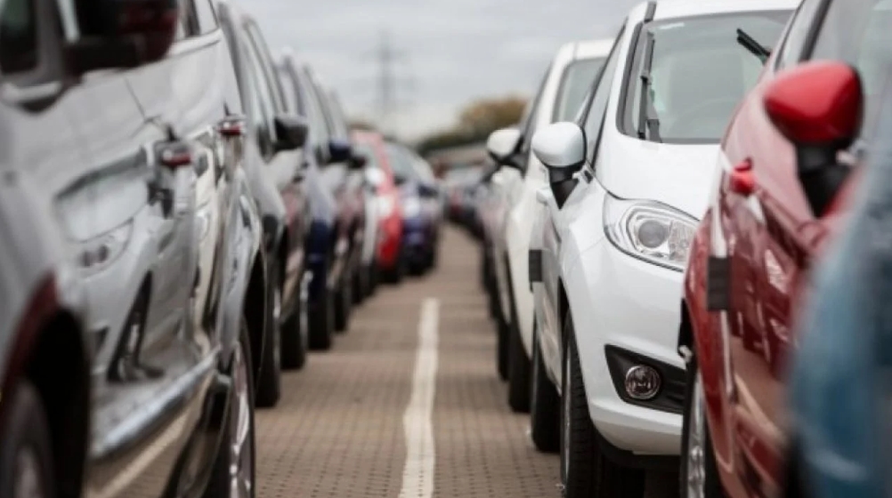 Продажі вживаних автомобілів вищої цінової категорії у Європейському Союзі зросли майже удвічі у першому кварталі 2022 року, якщо порівнювати з аналогічним періодом минулого року.
