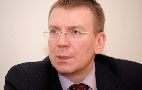 Міністр закордонних справ Латвії Едгарс Рінкевіч вважає, що погіршення ситуації на Донбасі матиме руйнівні наслідки для Росії.
