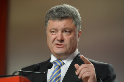 Президент Петро Порошенко закликав Росію забезпечити неухильне дотримання режиму припинення вогню, який має розпочатися з 00 годин 24 грудня 2016 року.