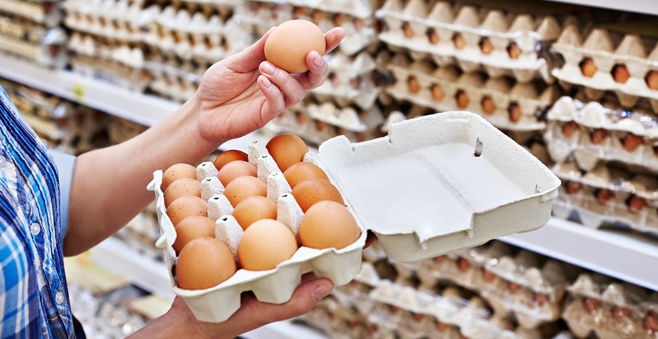 Ціни на яйця на полицях українських магазинів продовжують зростати.