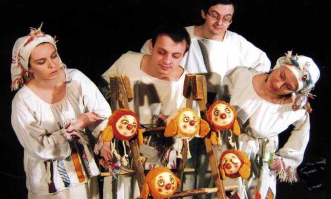 Областной театр кукол «Бавка» порадовал ребятишек Иршавы спектаклем «Чукокола»