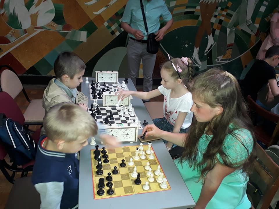 Юний мукачівець святкує перемогу в шаховому Кубку ПАДІЮНу-2019 (ФОТО)