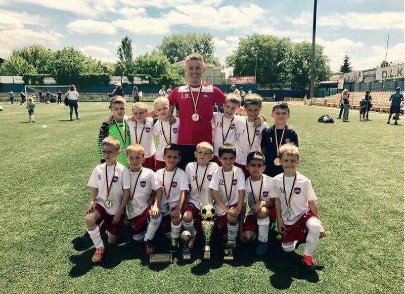 Нещодавно у Вінниці пройшов футбольний турнір «Utmost Cup» серед хлопців до 7– 8 років.

