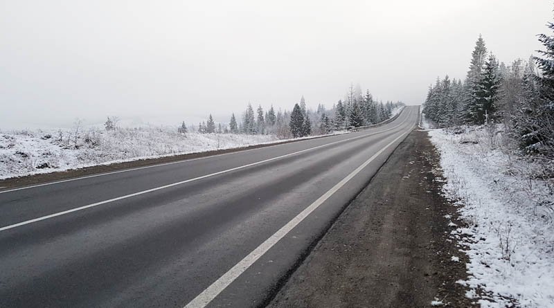 Ситуація з проїздом на автодорогах та перевалах Закарпаття з сусідніми областями України.