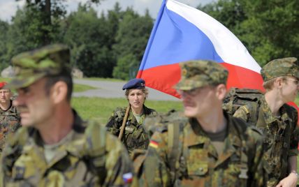 Загалом 127 громадян Чеської Республіки виявили бажання стати пліч-о-пліч з українськими військовими та захищати нашу країну.