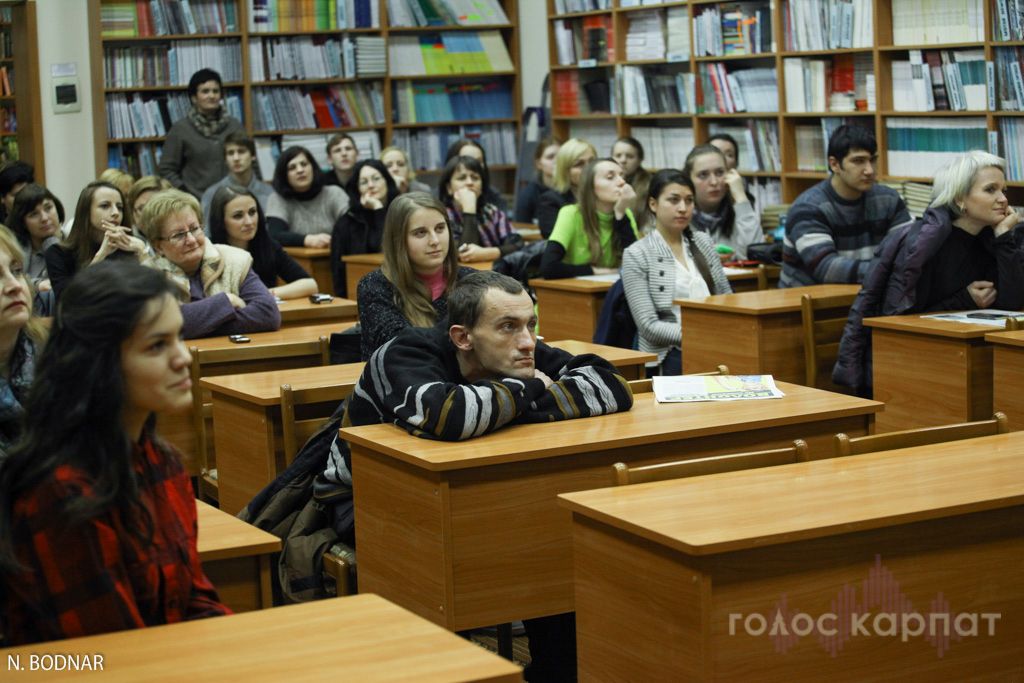 Ужгородців долучають до волонтерства / ФОТО