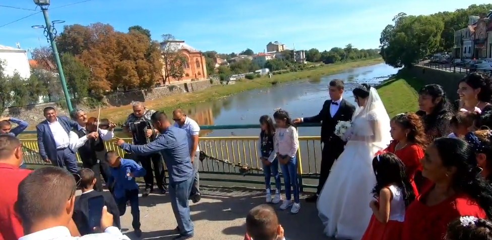 Примеры фото и видео с места проведения свадебной церемонии на безлюдном пляже на Пхукете