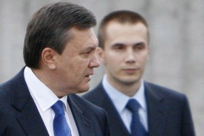 Всеукраїнський банк розвитку, який належить Олександрові Януковичу, визнано неплатоспроможним. 