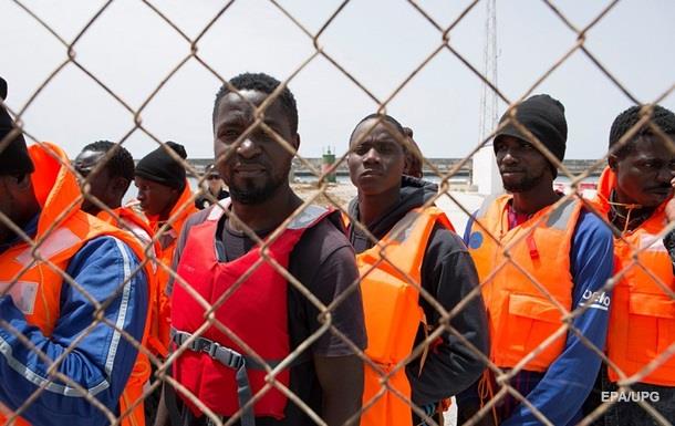 У червні в західному Середземномор'ї кількість випадків нелегального перетину кордону біженцями з країн Африки досягла шести тисяч.
