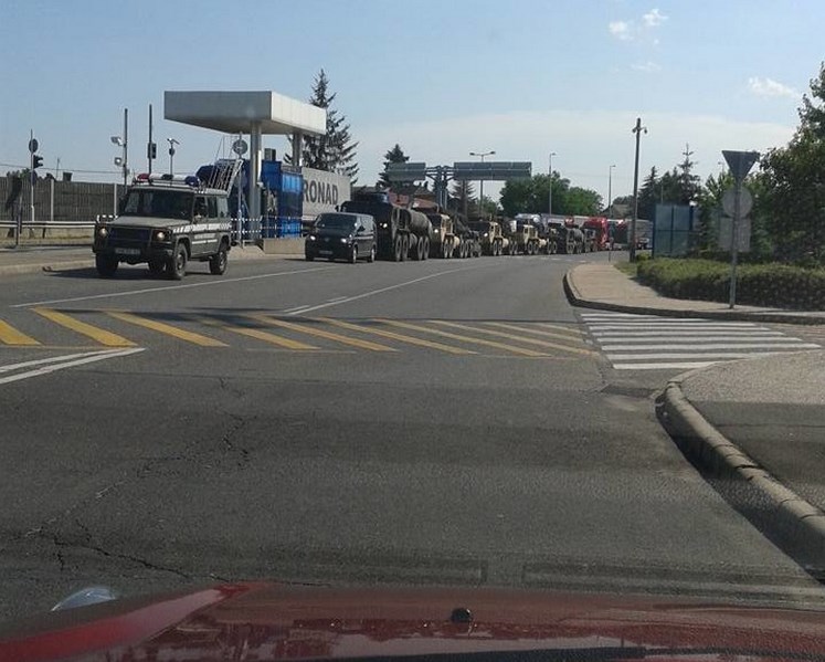В Киеве тоже ничего не знают о колонне военной техники на границе с Венгрией