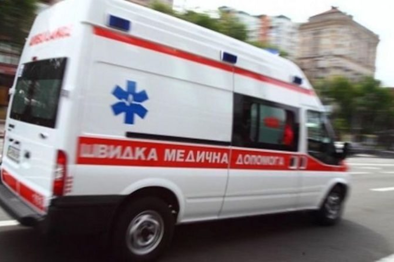 Швидка з сиренами мчала до села Дубове: відомі деталі виклику (ФОТО)