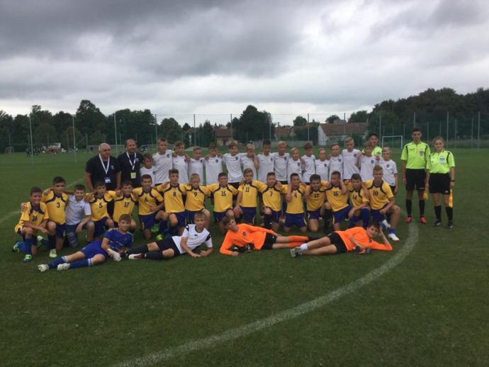 Вдалим був виступ об’єднаної команди з гравців Берегова та Мукачева «Легенда-МФА» на футбольному дитячому фестивалі серед команд U-13 в угорському місті Капошвар, де серед 16 команд закарпатці- треті.