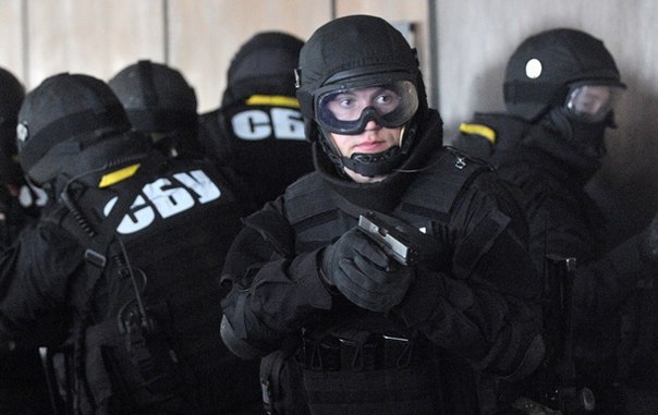 Сотрудники Службы безопасности Украины в Закарпатской области задержали иностранца, который почти два года скрывался от следствия во Франции, подозревается в контрабанде наркотического средства. 