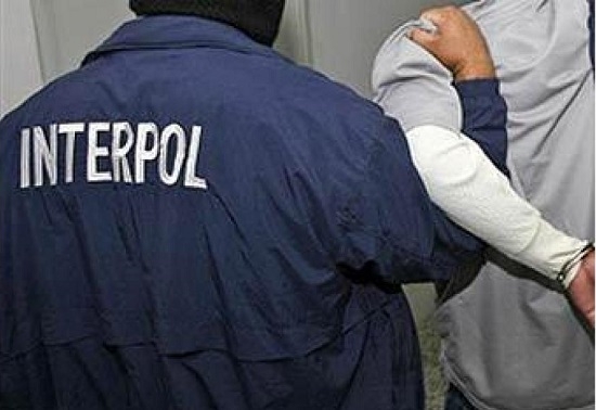 Сегодня закарпатские правоохранители задержали преступника, который находился в международном розыске.
