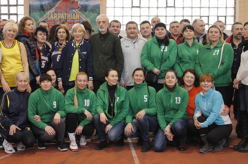 Днями, 11-13 січня, у Мукачеві проходив традиційний Міжнародний Різдвяний турнір із баскетболу.

