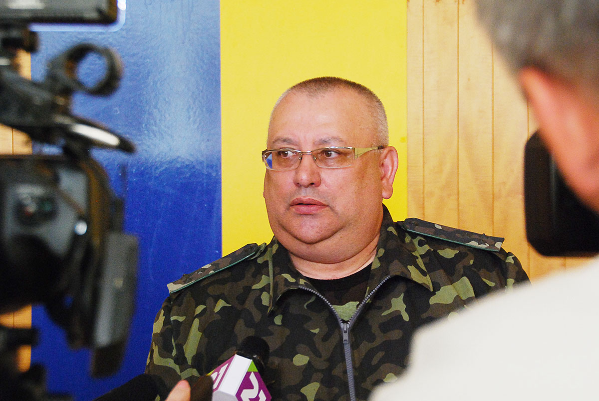Так, полковник Іван Васильцюн, який очолював структуру, може піти у відставку. 