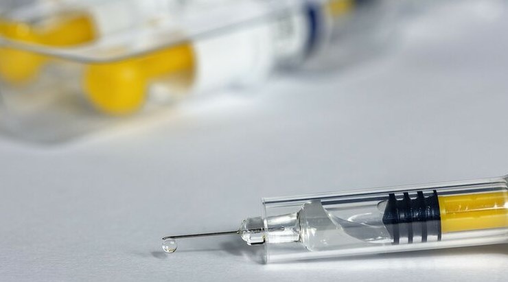 Заявителем индийской вакцины на 1,5 миллиарда была фирма с авторизованным капиталом в 28 тысяч гривен.