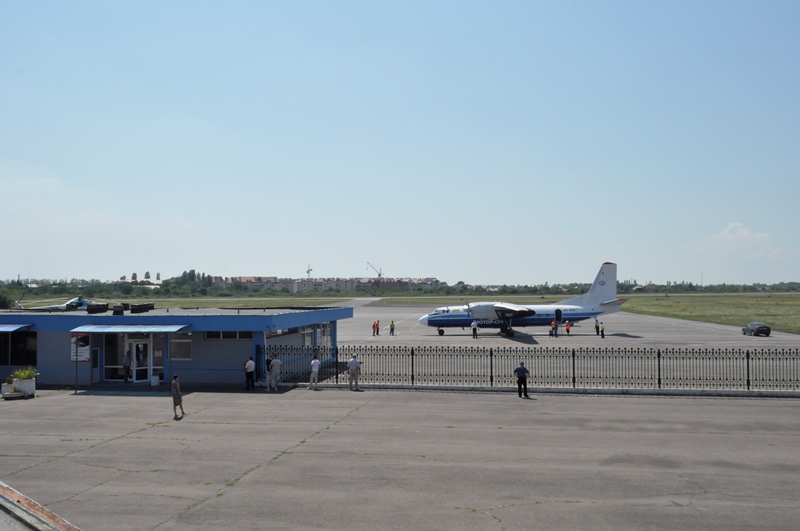 Пропозиції щодо налагодження роботи аеропорту «Ужгород» висловили депутати на другому пленарному засіданні сьомої сесії Закарпатської обласної ради.

