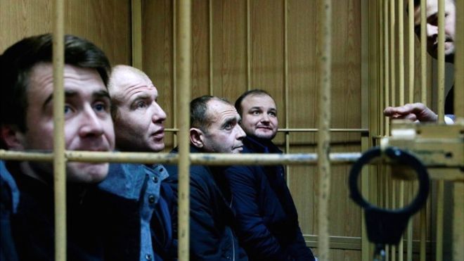 Лефортовський райсуд Москви продовжив арешт 20-ти українським морякам до 24 квітня. Таким чином, суддя задовольнив клопотання російської ФСБ.