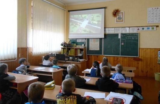 До мукачівських гімназистів завітали державтоінспектори