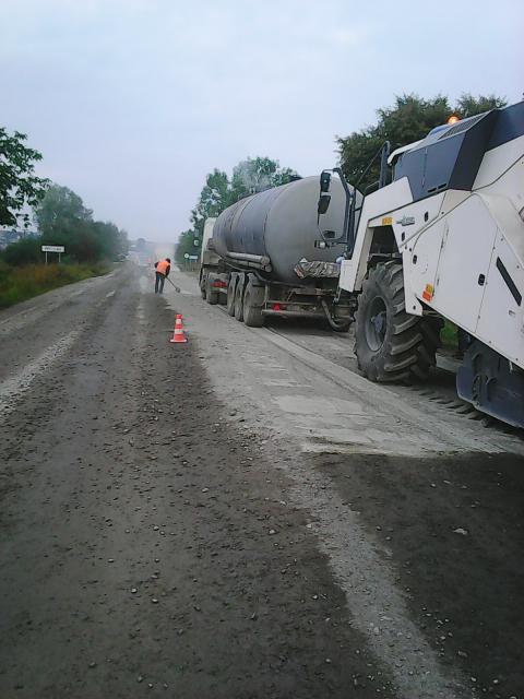 На Прикарпатье продолжается ремонт автомобильной дороги Мукачево-Львов / ФОТО
