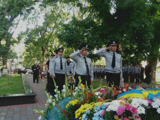 Щороку 22 серпня українці вшановують пам’ять міліціонерів, які загинули під час виконання службових обов’язків. 
