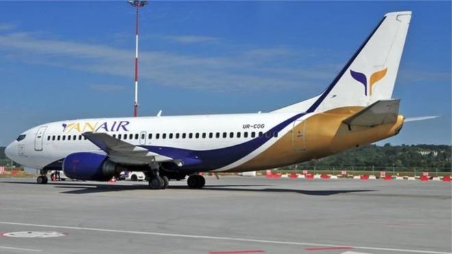 Рейс авіакомпанії YanAir, який летів за маршрутом Київ - Шарм-ель-Шейх, здійснив вимушену посадку в аеропорту Каїра.

