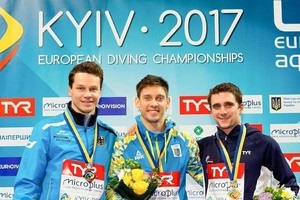 Україна вийшла на перше місце в медальному заліку ЧЄ зі стрибків у воду