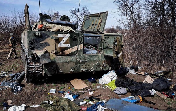 Станом на 12 квітня загальні втрати особового складу російських військ на території України орієнтовно склали 19 600 осіб.