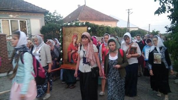 На Закарпатті у ніч з 12 на 13 липня відбудеться щорічний хресний хід з Ужгорода - в Свято-Успенський жіночий монастир в селі Домбоки.