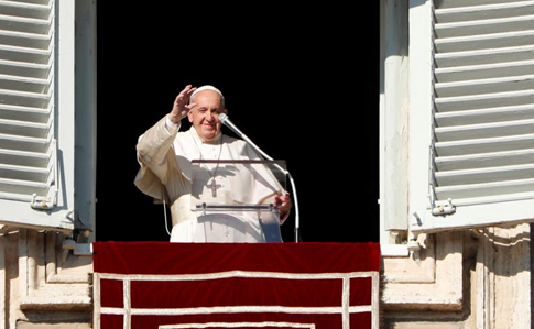 В качестве меры пресечения с эпидемией коронавирус традиционная воскресная служба с участием Папы Римского будет проведена в режиме онлайн-трансляции.

