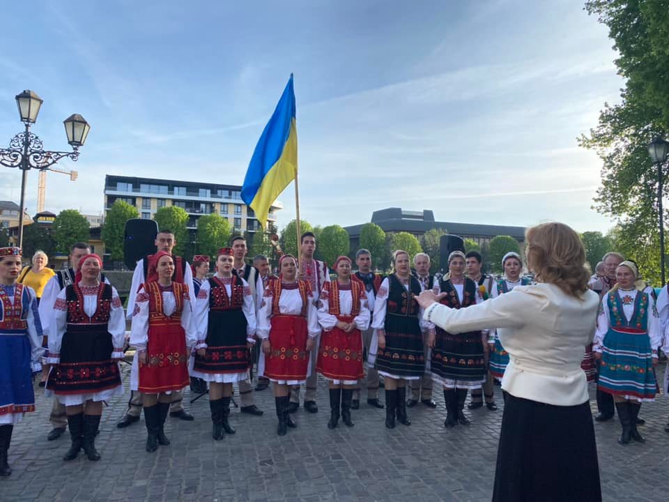 В Ужгороде состоялся благотворительный концерт Закарпатского народного хора.